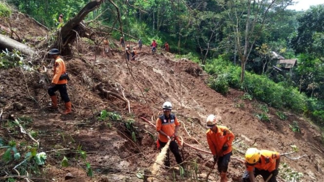 Tragedi Sukabumi: Banjir dan Longsor Telan Korban Jiwa, Ini Fakta Mengejutkannya!